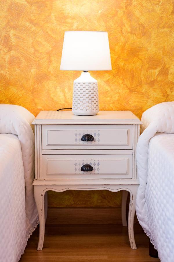 A De Neno Apartment Melide Luaran gambar